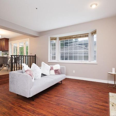 Spacious 4Br W Ensuites Mins To Downtown Yvr Ubc فانكوفر المظهر الخارجي الصورة