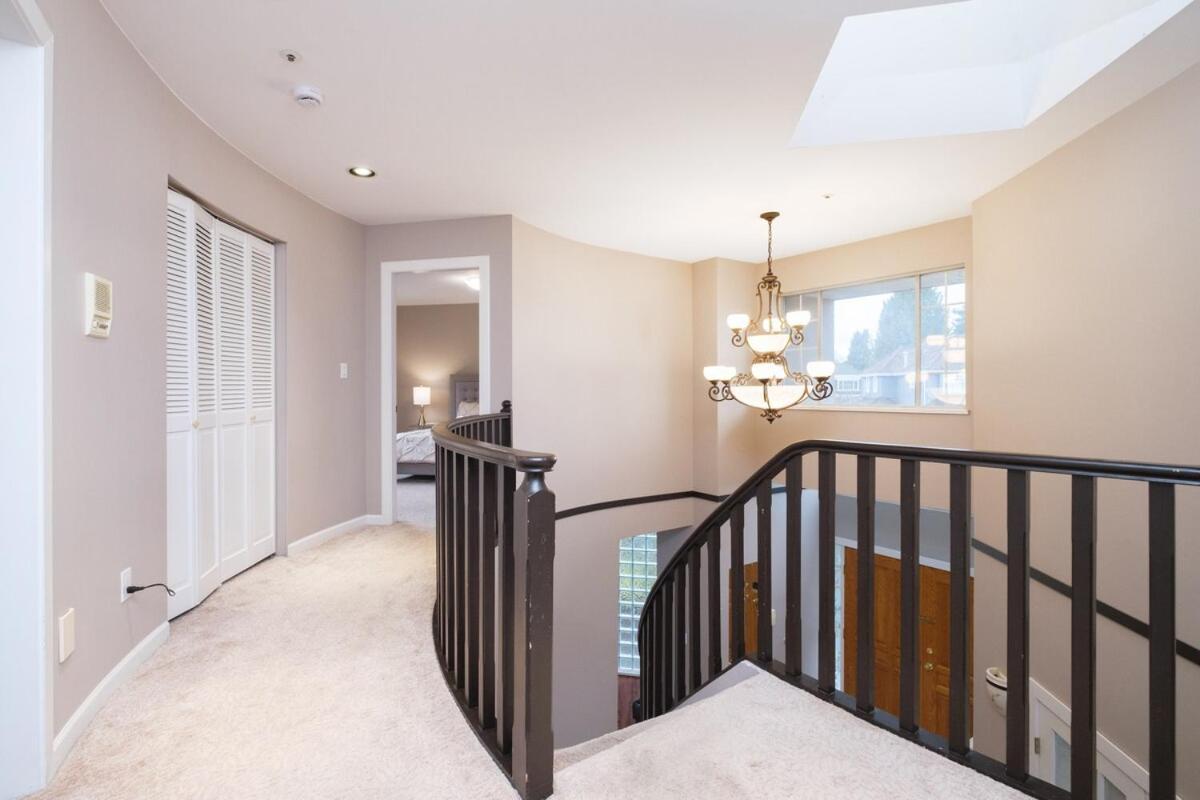 Spacious 4Br W Ensuites Mins To Downtown Yvr Ubc فانكوفر المظهر الخارجي الصورة