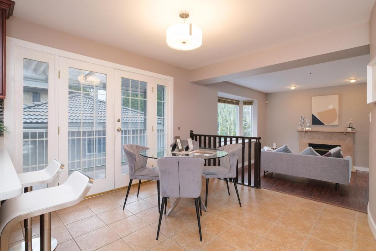 Spacious 4Br W Ensuites Mins To Downtown Yvr Ubc فانكوفر المظهر الخارجي الصورة