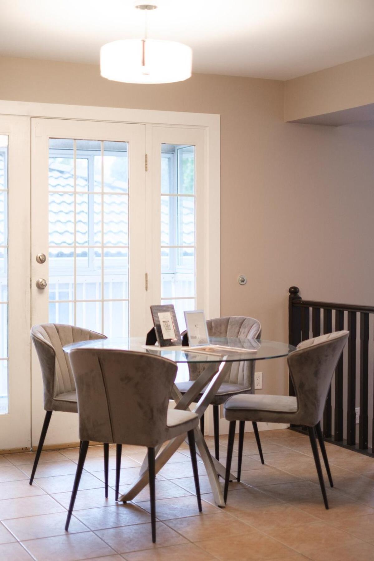 Spacious 4Br W Ensuites Mins To Downtown Yvr Ubc فانكوفر المظهر الخارجي الصورة