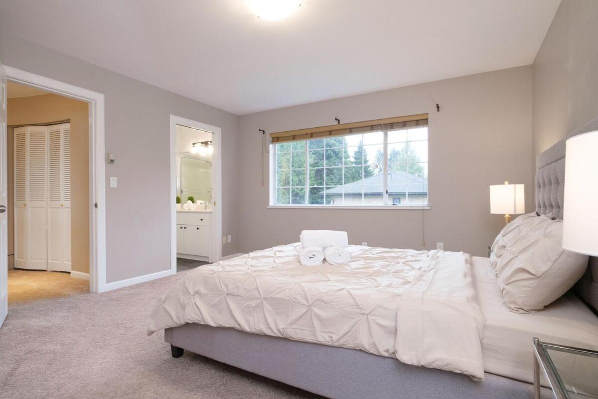 Spacious 4Br W Ensuites Mins To Downtown Yvr Ubc فانكوفر المظهر الخارجي الصورة